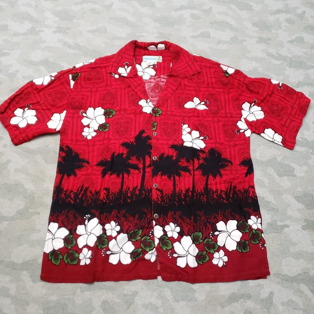 Fun Wear Hawaiian Shirt Men Medium Red Short Sleeve Button-Up Hibiscus Palm Tree